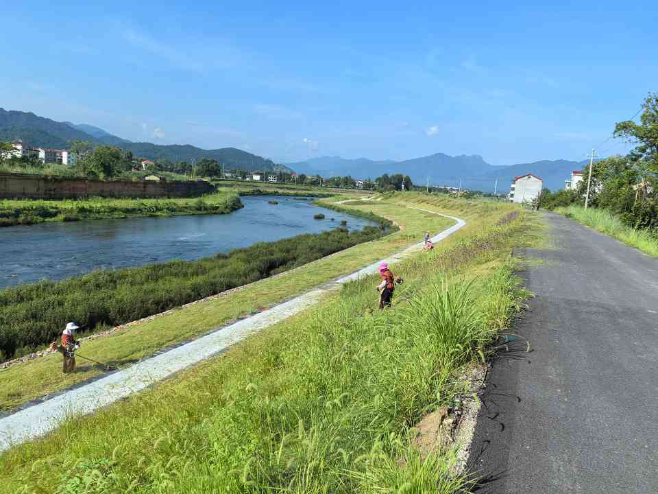 中国电建：碧水润红土 匠心启新篇(图2)