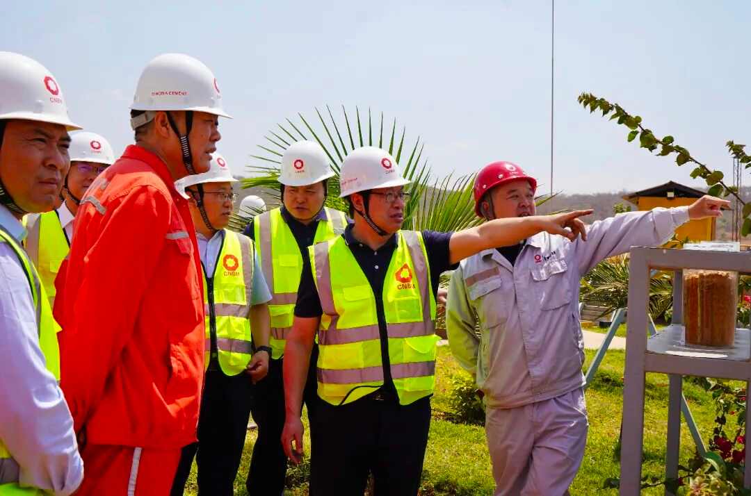 王于猛一行赴中国建材赞比亚工业园检查指导工作(图1) 王于猛一行赴中国建材赞比亚工业园检查指导工作(图1)