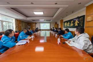 海螺水泥：全球首台回转窑耐火砖砌砖机器人首发启用！(图5)
